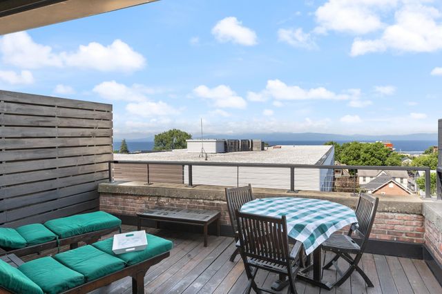 161 Saint Paul St Unit 1, Burlington, VT 05401