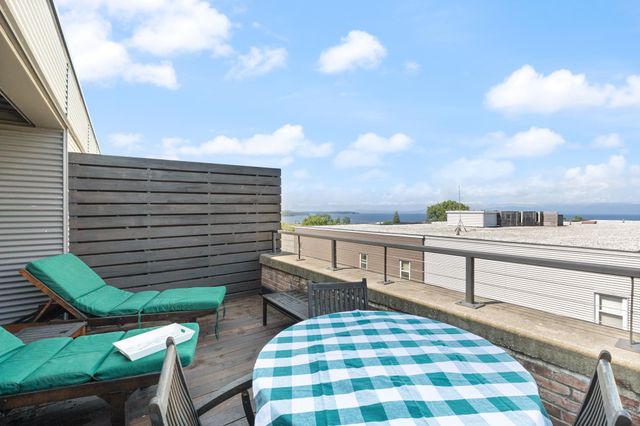 161 Saint Paul St Unit 1, Burlington, VT 05401