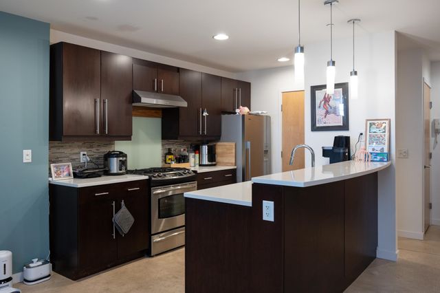 161 Saint Paul St Unit 1, Burlington, VT 05401
