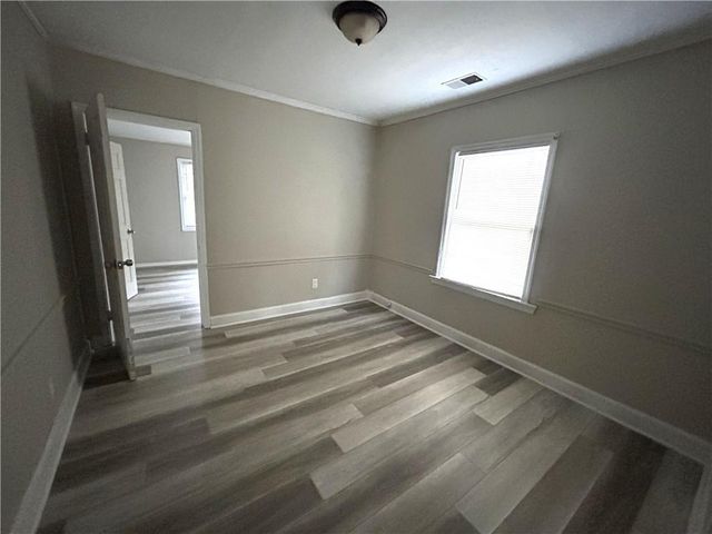 540 Hamilton E Holmes NW Drive, Atlanta, GA 30318