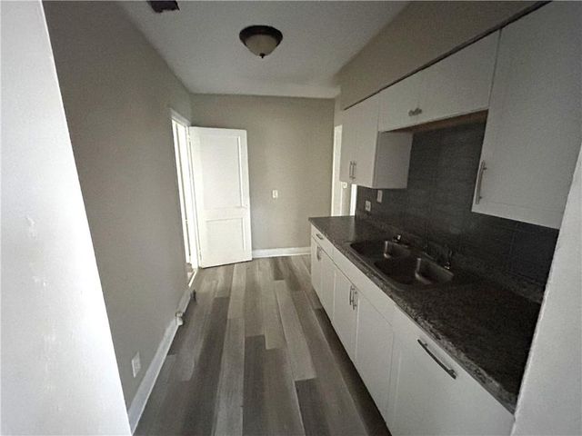 540 Hamilton E Holmes NW Drive, Atlanta, GA 30318