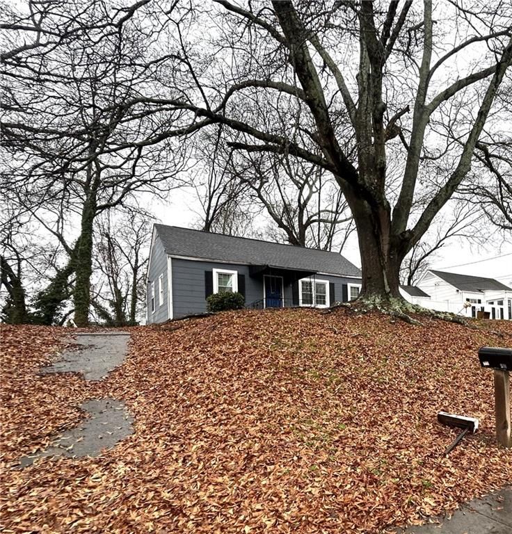 540 Hamilton E Holmes NW Drive, Atlanta, GA 30318