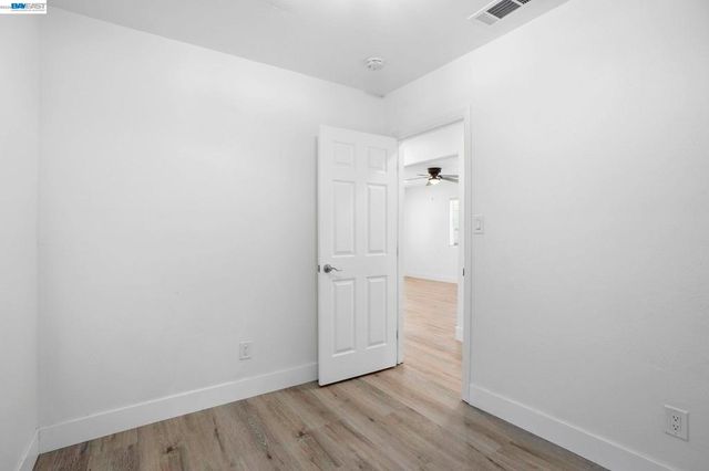 114 C St, Tracy, CA 95376