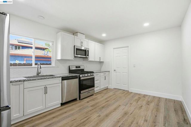 114 C St, Tracy, CA 95376