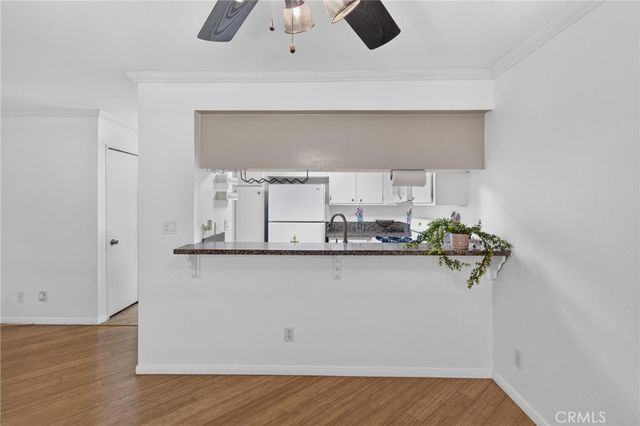 1237 E 6th Street 106, Long Beach, CA 90802