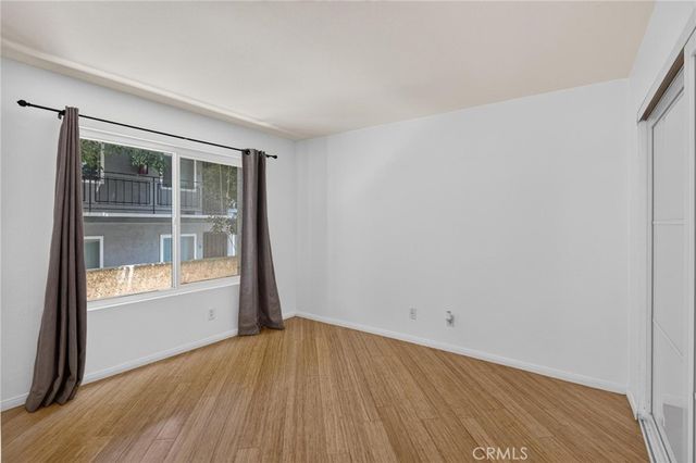 1237 E 6th Street 106, Long Beach, CA 90802
