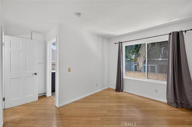 1237 E 6th Street 106, Long Beach, CA 90802