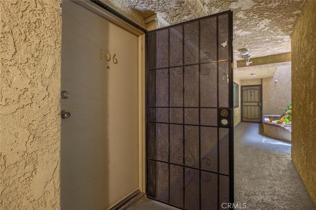 1237 E 6th Street 106, Long Beach, CA 90802