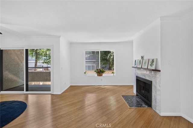 1237 E 6th Street 106, Long Beach, CA 90802