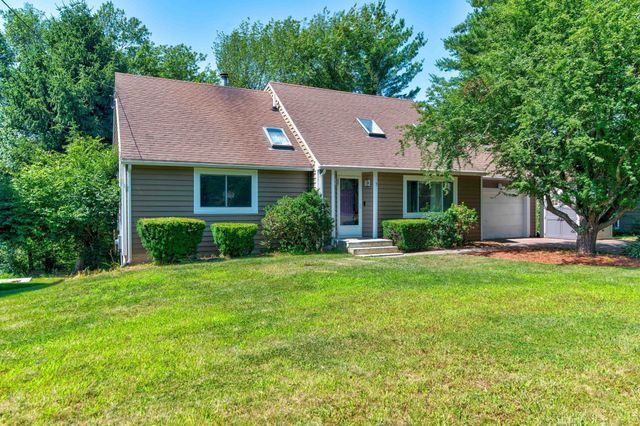 7 Oxyoke Dr, Methuen, MA 01844