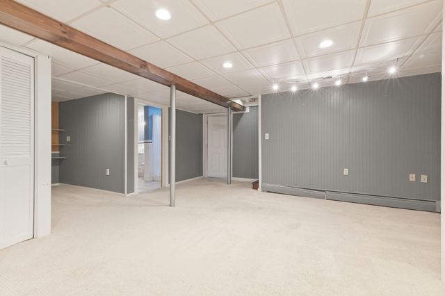 7 Oxyoke Dr, Methuen, MA 01844