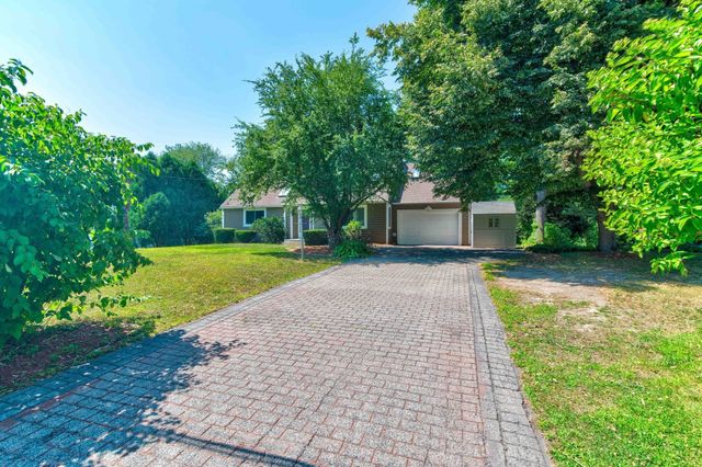 7 Oxyoke Dr, Methuen, MA 01844