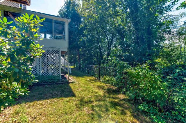 7 Oxyoke Dr, Methuen, MA 01844