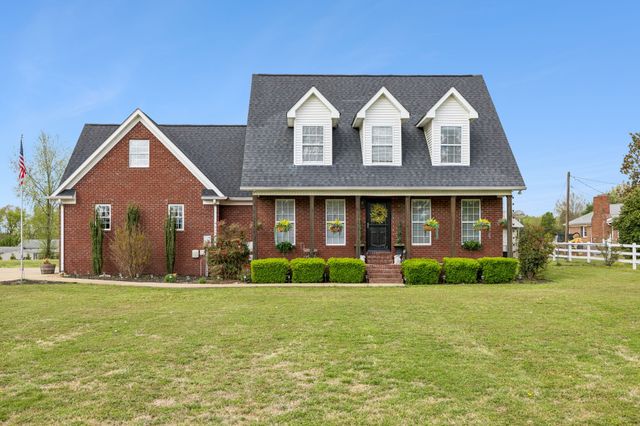 6012 Worthington Rd, Columbia, TN 38401