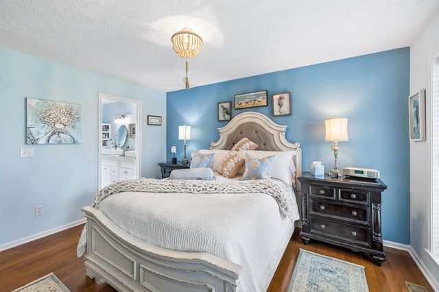 6012 Worthington Rd, Columbia, TN 38401