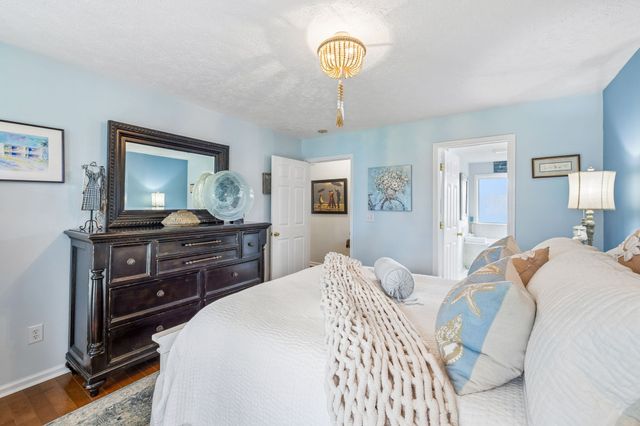 6012 Worthington Rd, Columbia, TN 38401