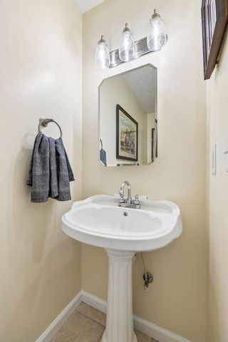 6012 Worthington Rd, Columbia, TN 38401