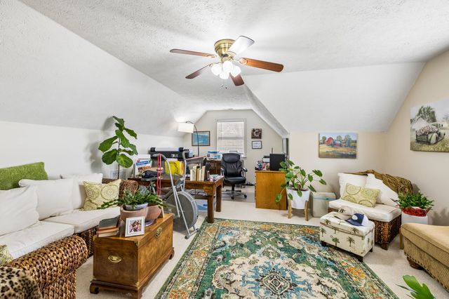 6012 Worthington Rd, Columbia, TN 38401