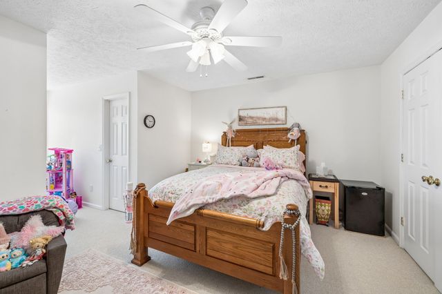 6012 Worthington Rd, Columbia, TN 38401