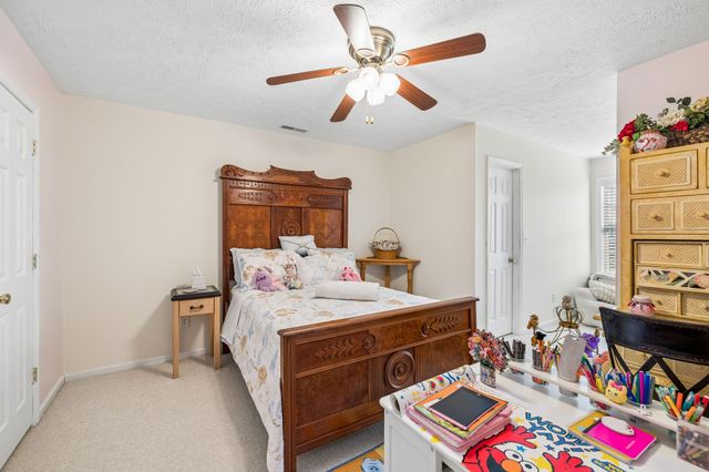 6012 Worthington Rd, Columbia, TN 38401