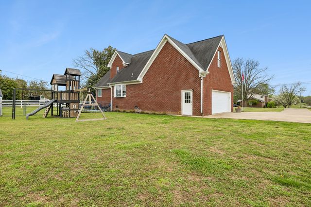 6012 Worthington Rd, Columbia, TN 38401