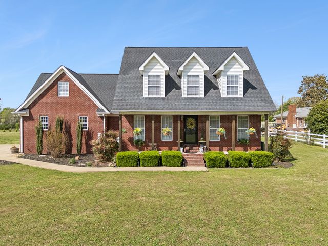 6012 Worthington Rd, Columbia, TN 38401