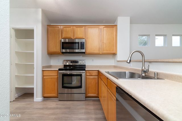 1741 E SIERRA MADRE Avenue, Gilbert, AZ 85296