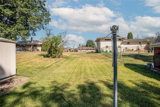 1805 W Loucks Ext, Scottdale, PA 15683