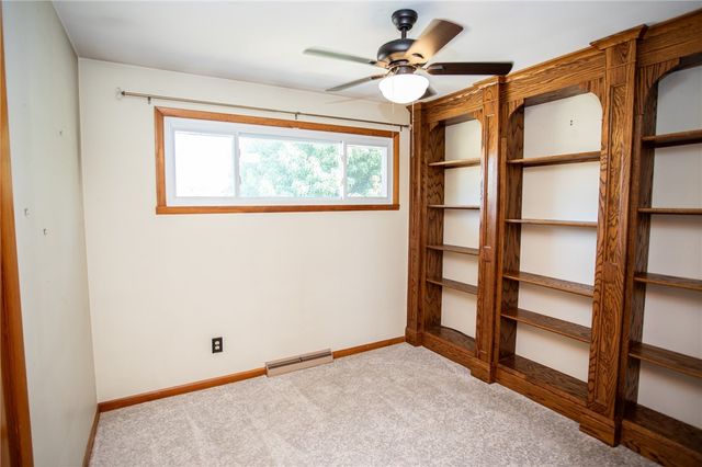 1805 W Loucks Ext, Scottdale, PA 15683