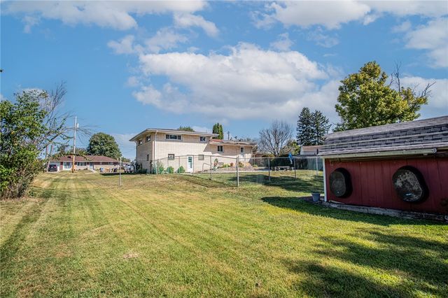 1805 W Loucks Ext, Scottdale, PA 15683