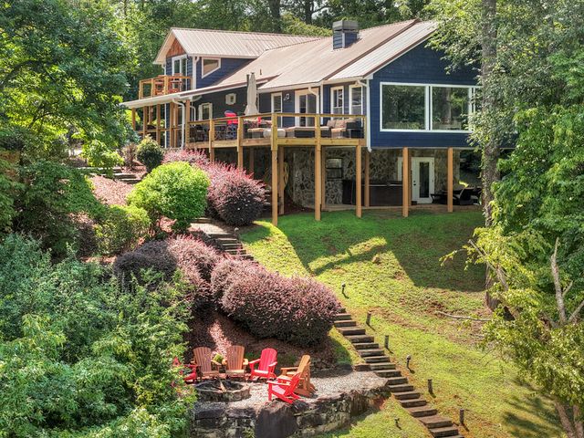 209 Marina Drive, Blue Ridge, GA 30513