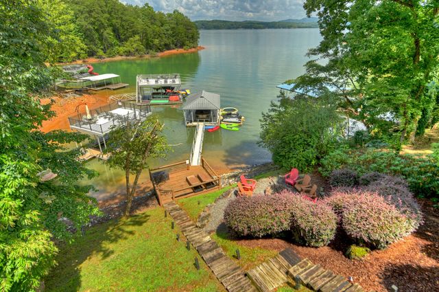 209 Marina Drive, Blue Ridge, GA 30513