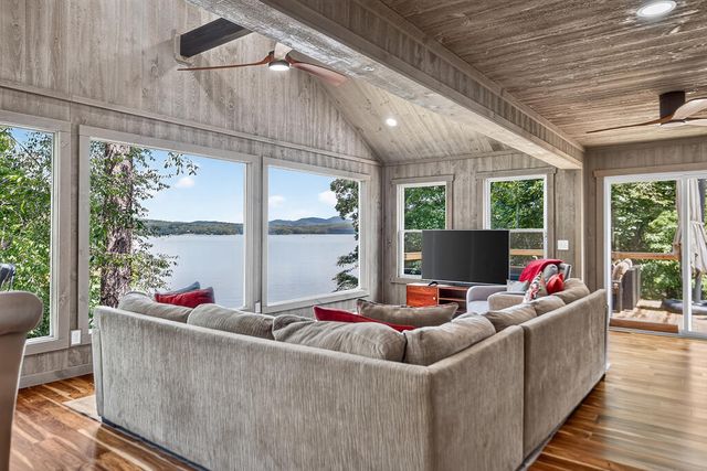 209 Marina Drive, Blue Ridge, GA 30513