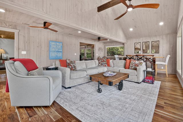 209 Marina Drive, Blue Ridge, GA 30513