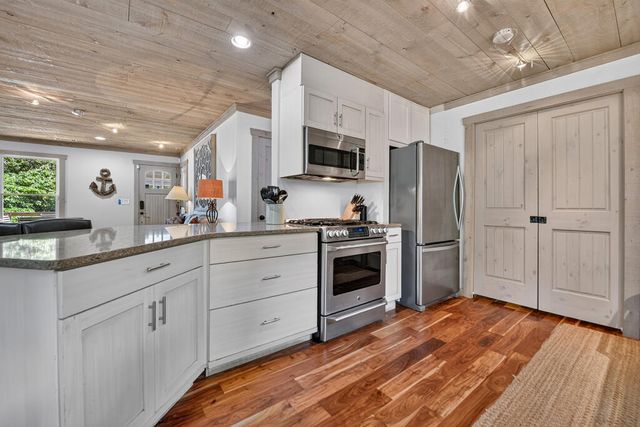 209 Marina Drive, Blue Ridge, GA 30513