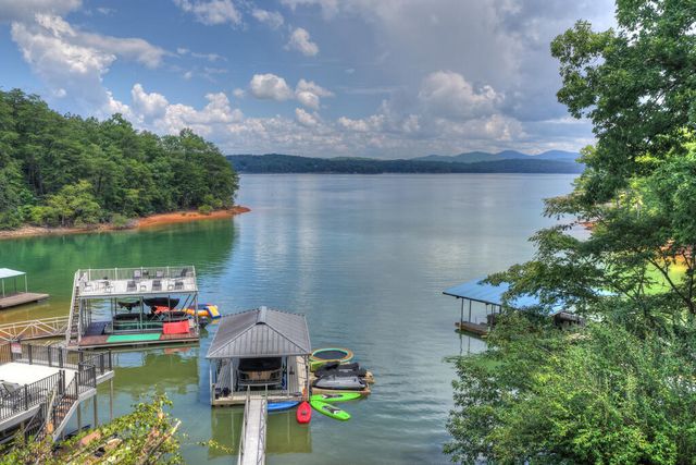 209 Marina Drive, Blue Ridge, GA 30513