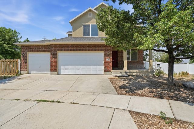 8286 S RUSTIC OAK CT, West Jordan, UT 84081