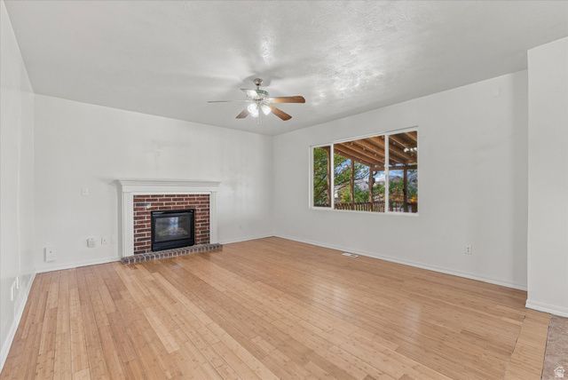 8286 S RUSTIC OAK CT, West Jordan, UT 84081