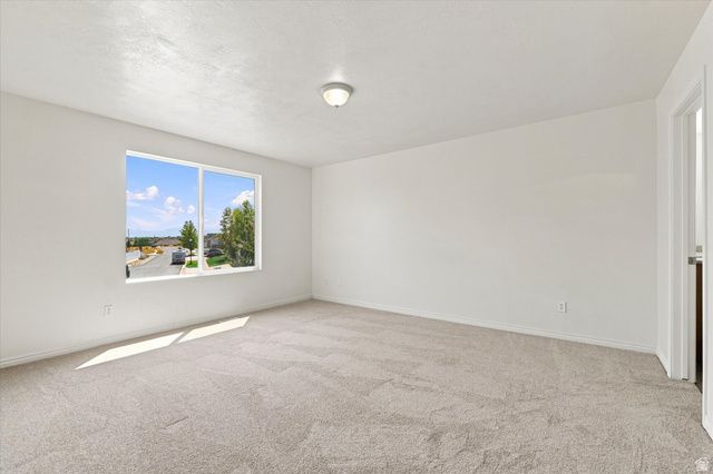 8286 S RUSTIC OAK CT, West Jordan, UT 84081