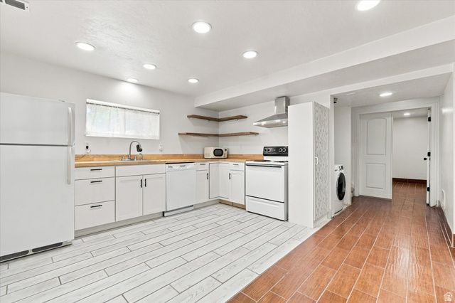 8286 S RUSTIC OAK CT, West Jordan, UT 84081