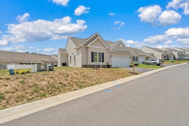 6602 Jojo LN, Roanoke, VA 24019