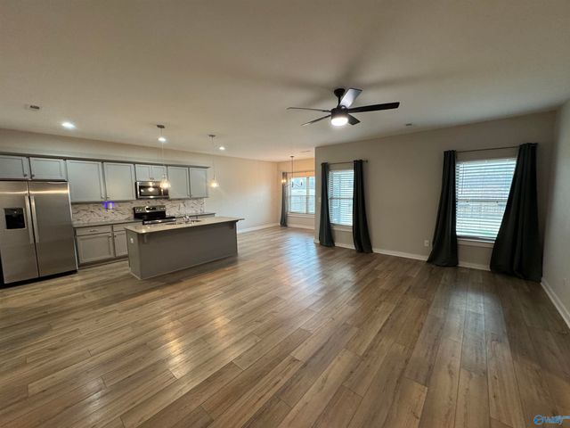 131 Flintlock Way, New Market, AL 35761