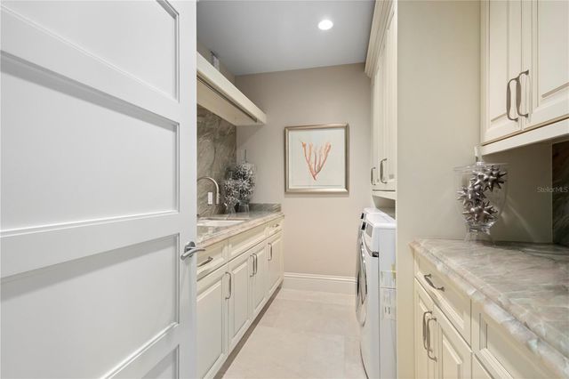 2251 GULF OF MEXICO DRIVE 203, Longboat Key, FL 34228