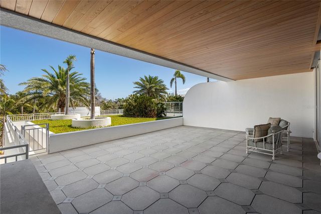 2251 GULF OF MEXICO DRIVE 203, Longboat Key, FL 34228