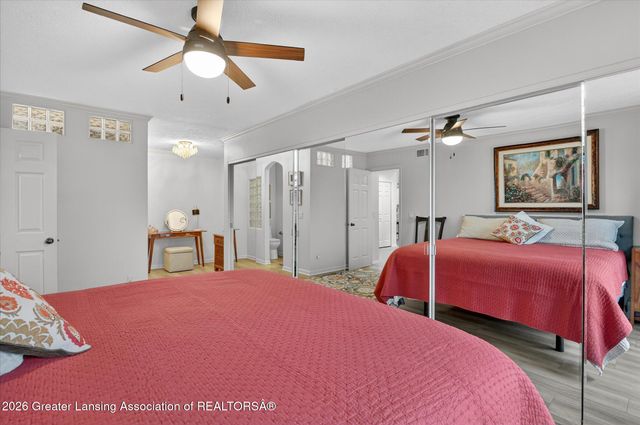 6528 Brook Trail 21, Lansing, MI 48917