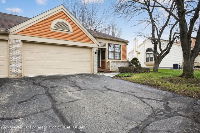 6528 Brook Trail 21, Lansing, MI 48917