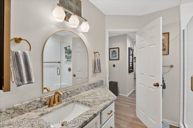 6528 Brook Trail 21, Lansing, MI 48917