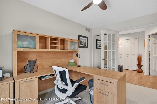 6528 Brook Trail 21, Lansing, MI 48917