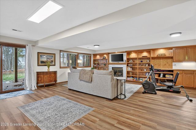 6528 Brook Trail 21, Lansing, MI 48917