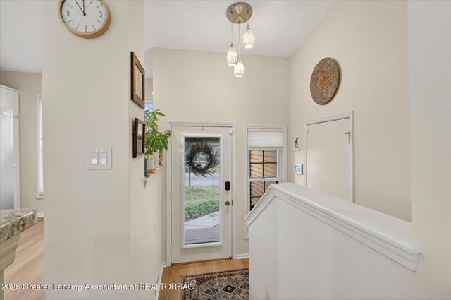 6528 Brook Trail 21, Lansing, MI 48917